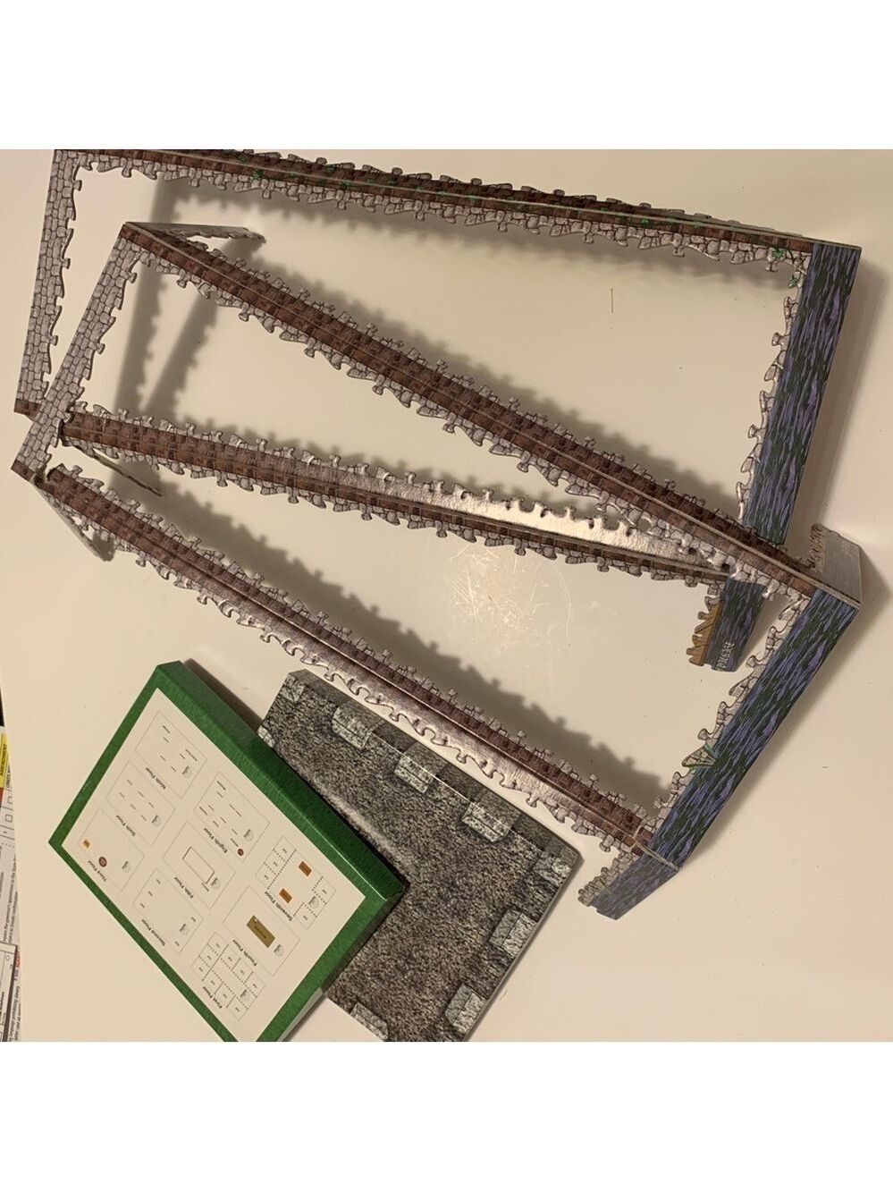 3-D vintage mystery puzzle Castle Culprit game family fun medieval murder - Picture 10 of 15